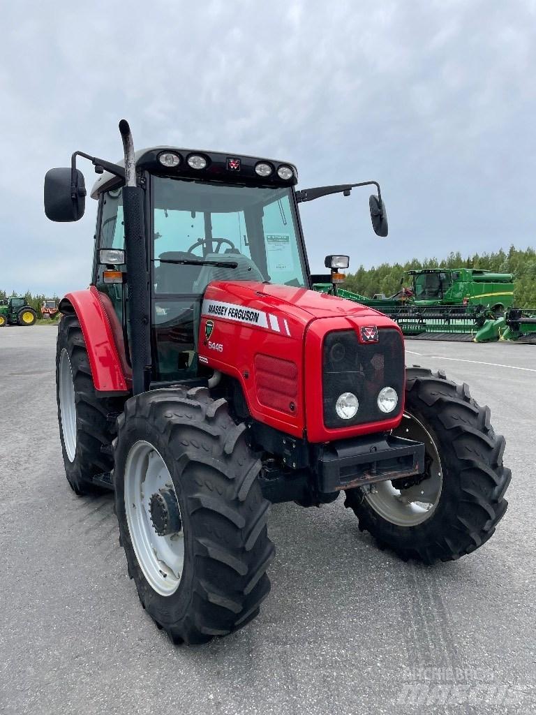 Massey Ferguson 5445 Traktorit