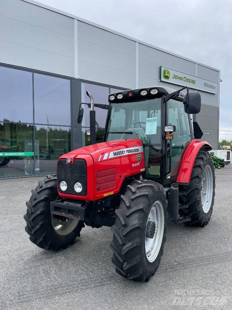 Massey Ferguson 5445 Traktorit