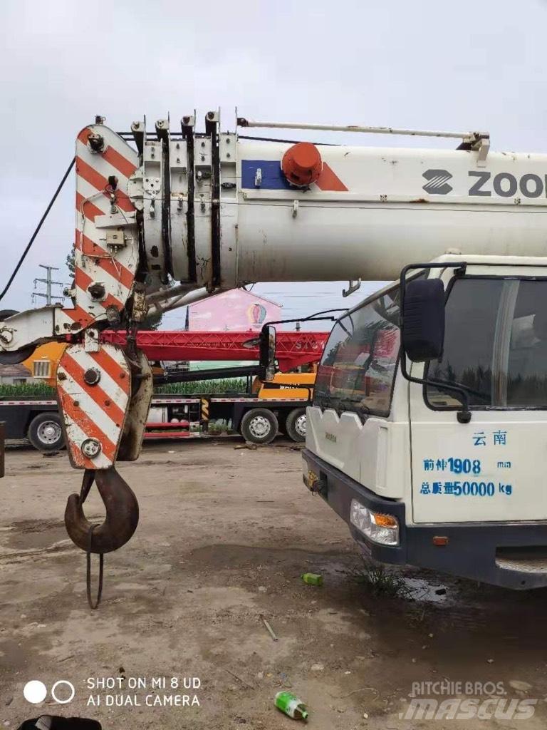 Zoomlion QY80V Mobiilinosturit