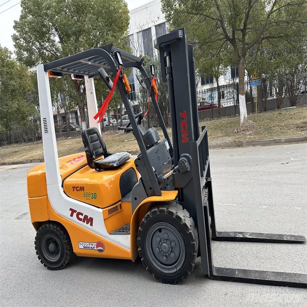 TCM FD30ZT Dieseltrukit