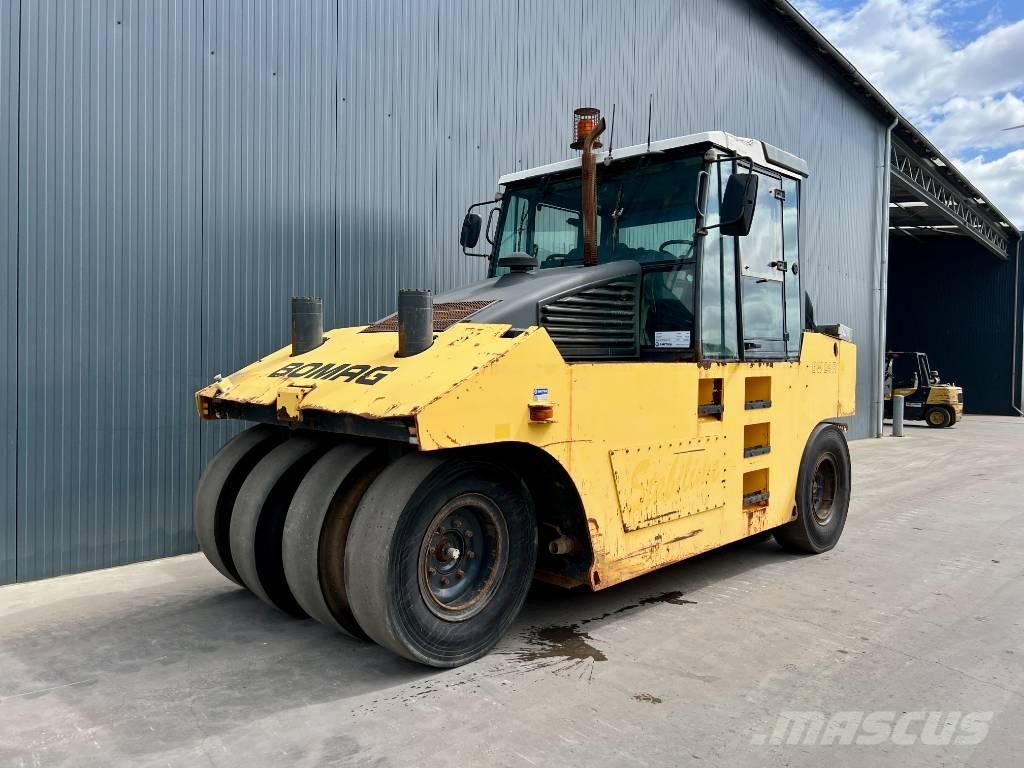 Bomag BW24R Kumipyöräjyrät
