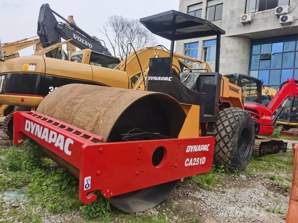 Dynapac CA 251 D Yksivalssijyrät