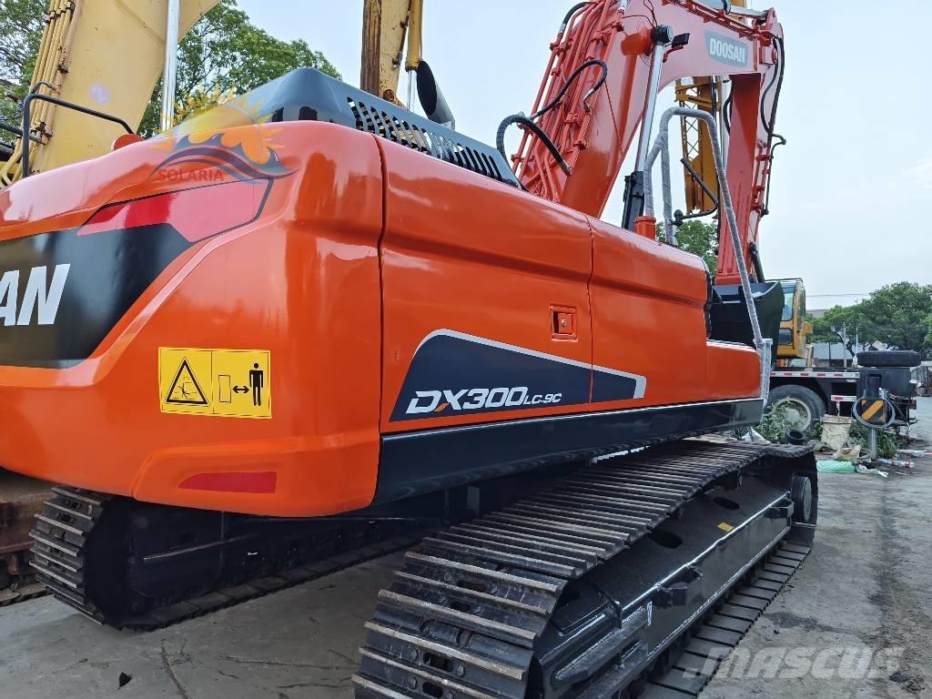 Doosan DX 300 LC Telakaivukoneet