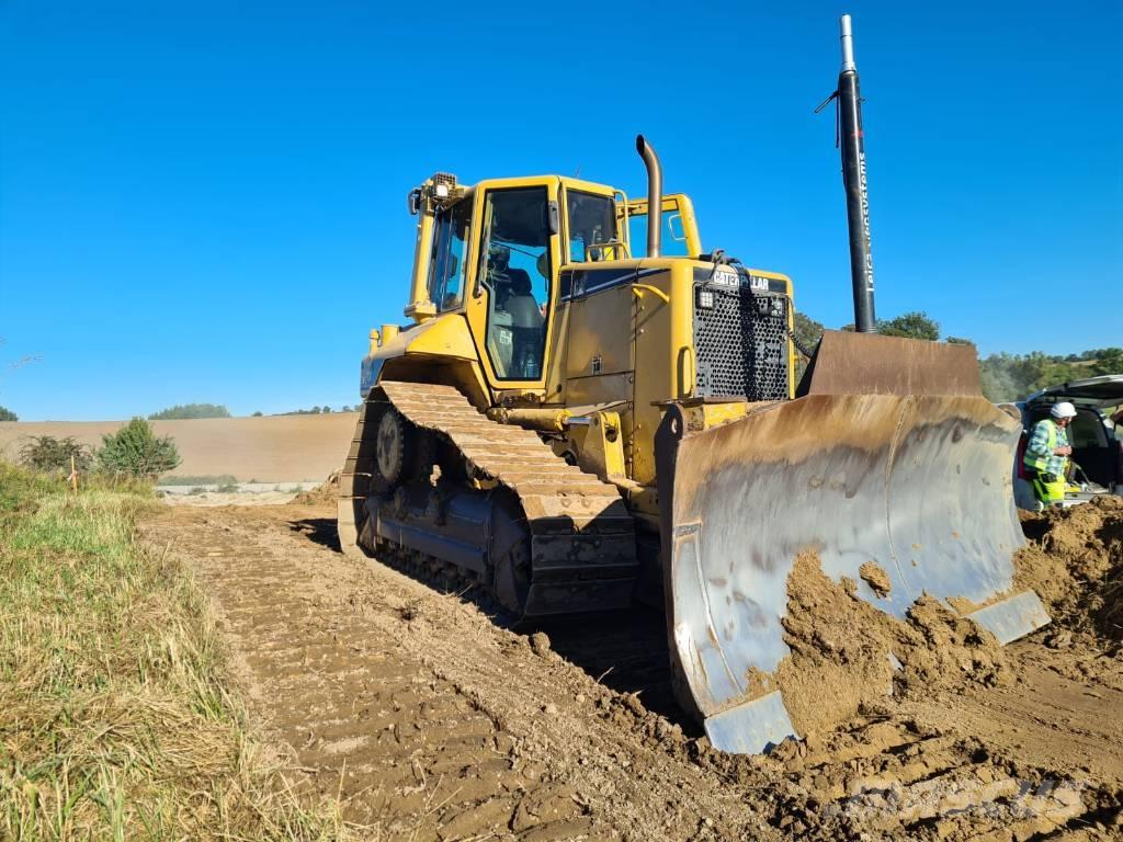 CAT D 6 N XL Telaketjupuskutraktorit