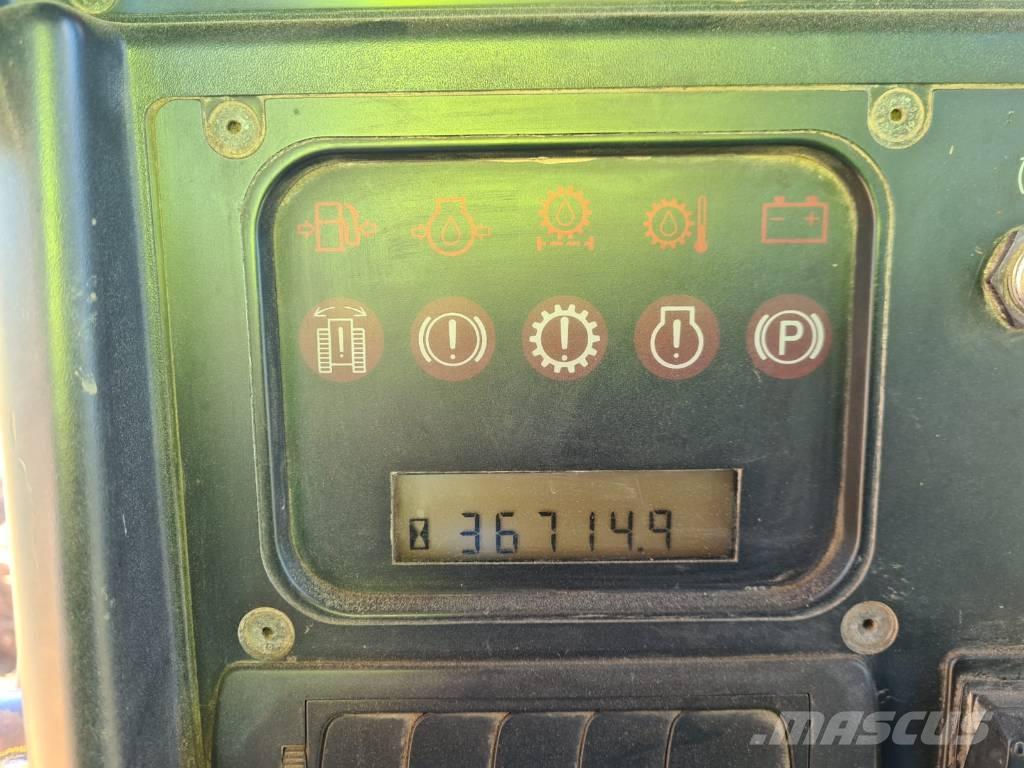 CAT D 6 N XL Telaketjupuskutraktorit