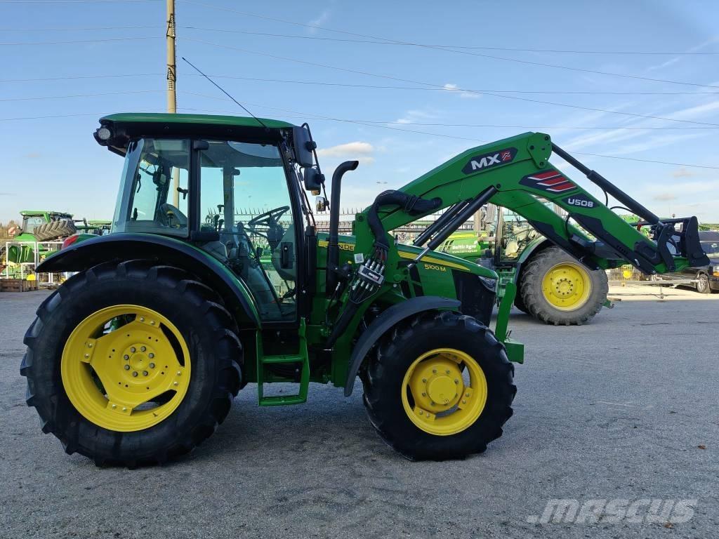 John Deere 5100 M Traktorit