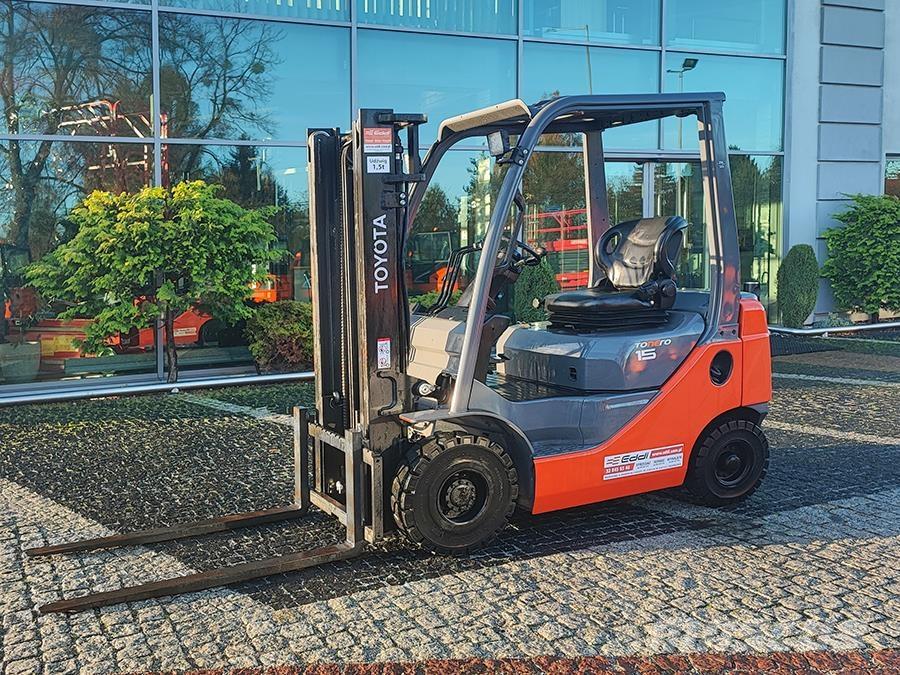 Toyota 02-8FDF15 Dieseltrukit