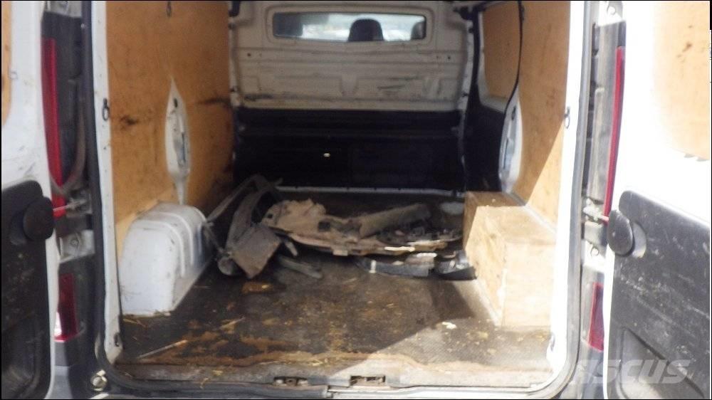 Renault Trafic Jakeluautot
