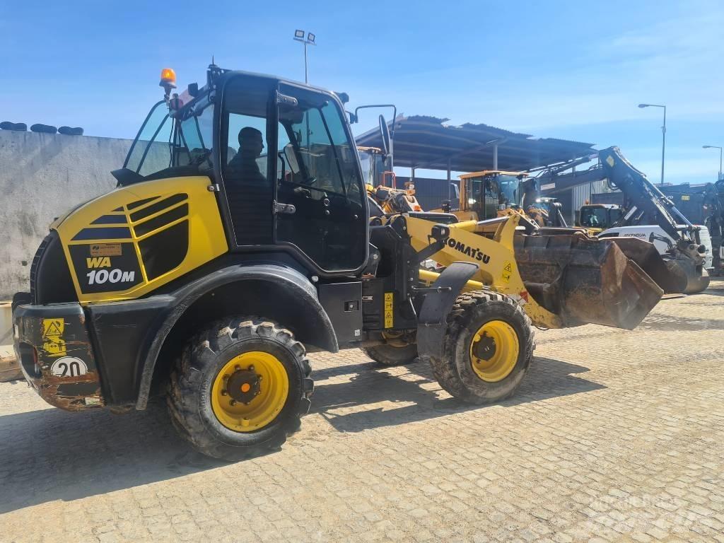 Komatsu WA 100 M Pyöräkuormaajat