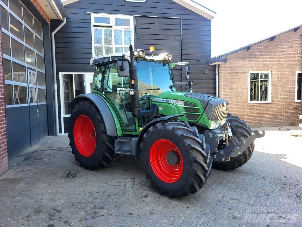 Fendt 211 Vario TMS Traktorit