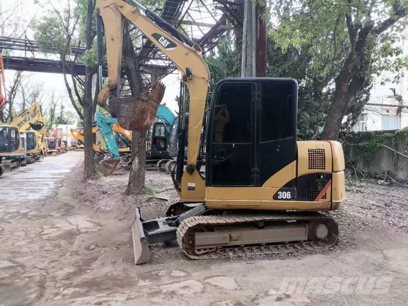 CAT 306 Minikaivukoneet < 7t