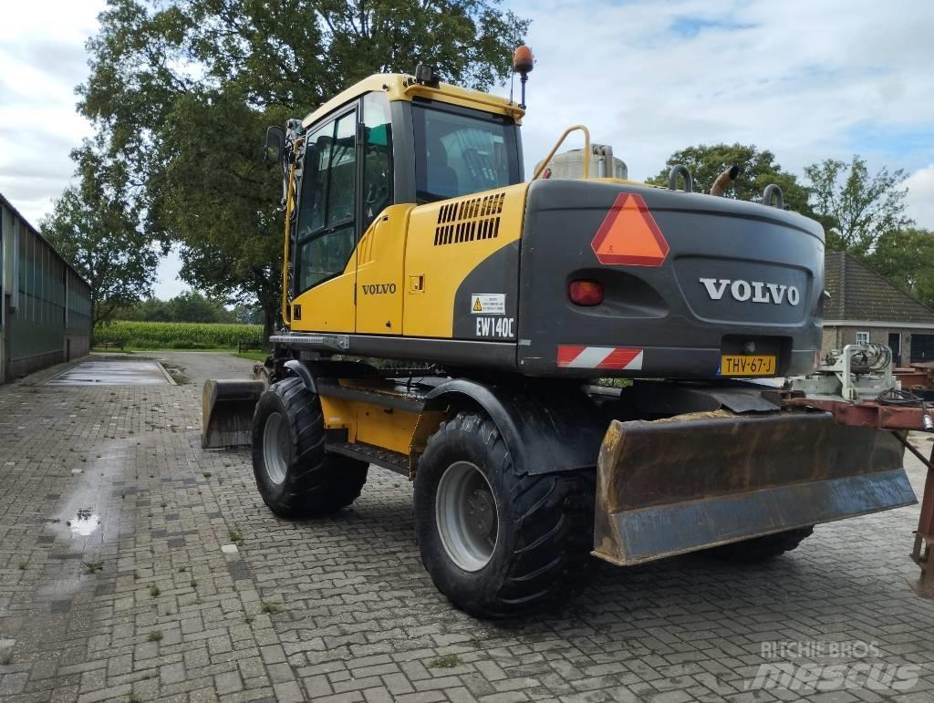 Volvo EW 140 C Pyöräkaivukoneet