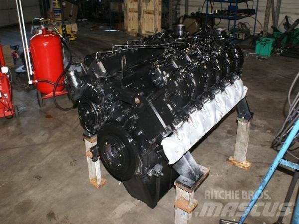 Mercedes-Benz OM404 Moottorit