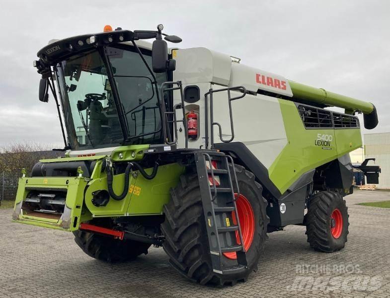 CLAAS LEXION 5400 Leikkuupuimurit