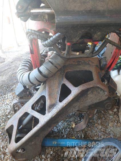 Komatsu C123 Hakkuupäät
