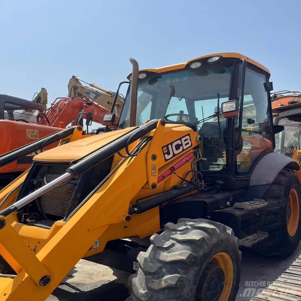 JCB 3 CX Kaivurikuormaajat