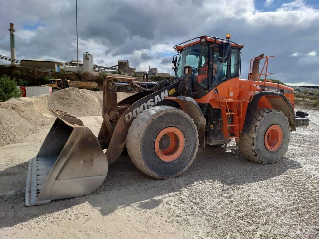 Doosan DL 420-5 Pyöräkuormaajat