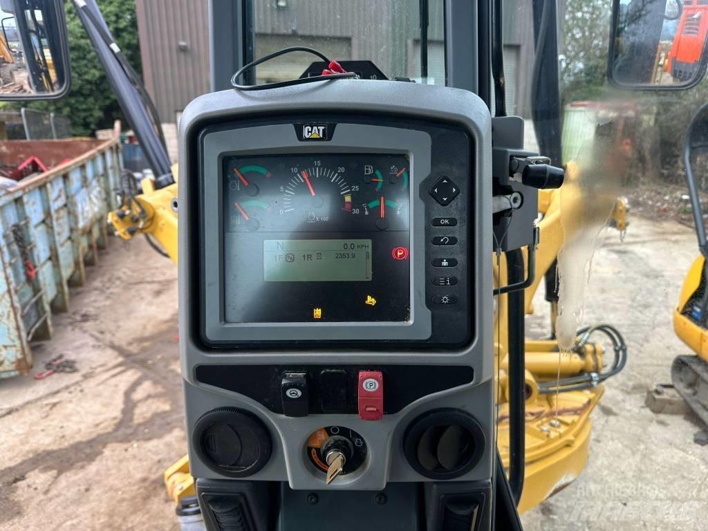 CAT 150 Tiehöylät