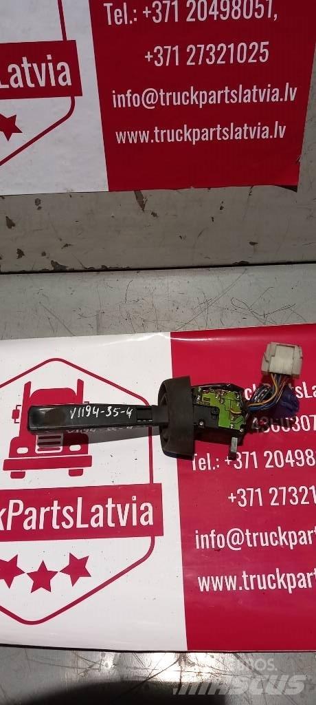 Volvo FH 12.   3172171 Ohjaamot ja sisustat