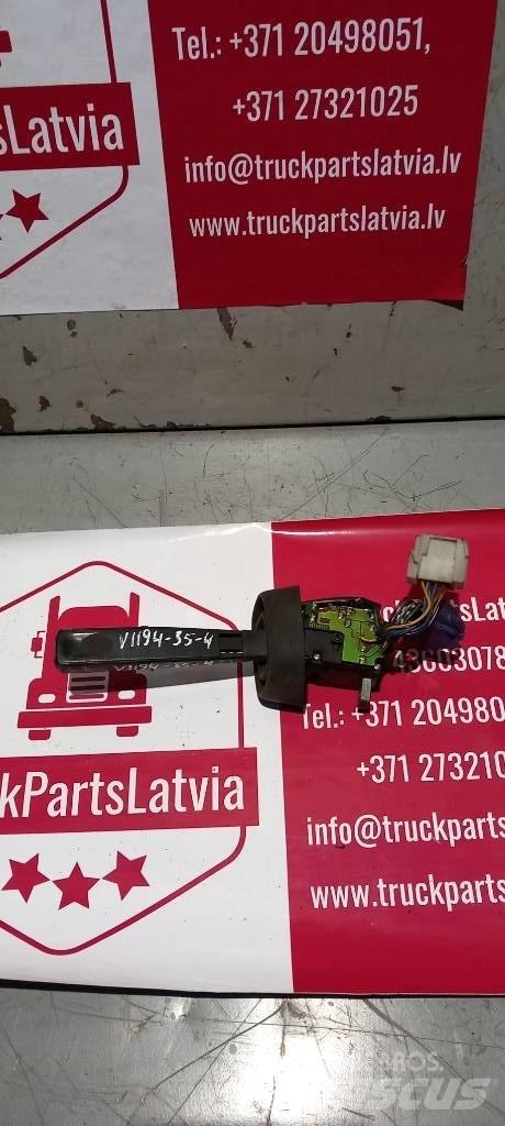 Volvo FH 12.   3172171 Ohjaamot ja sisustat