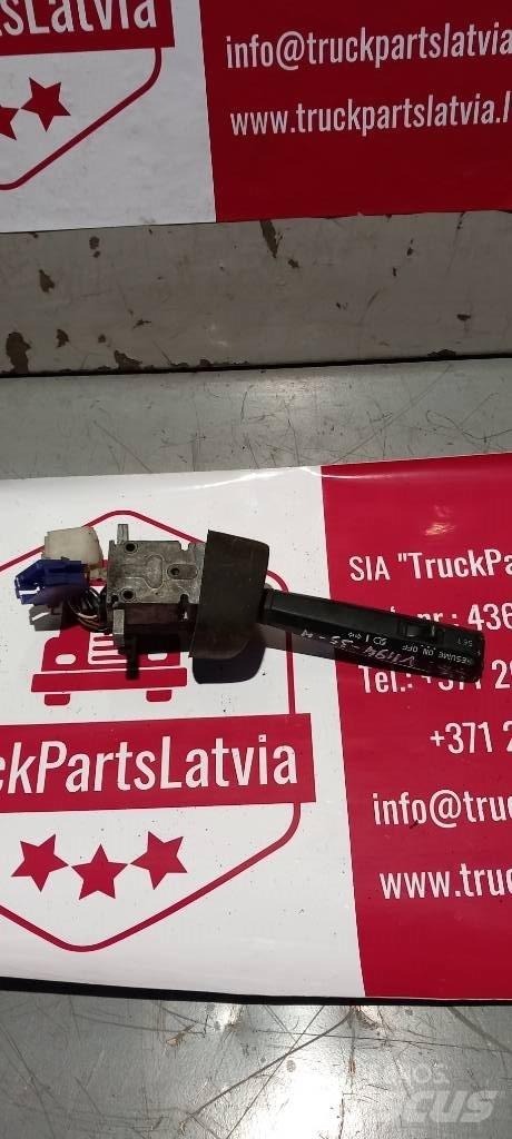 Volvo FH 12.   3172171 Ohjaamot ja sisustat