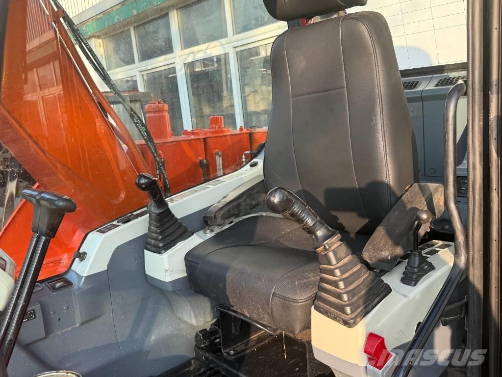 Doosan DX 75 Telakaivukoneet