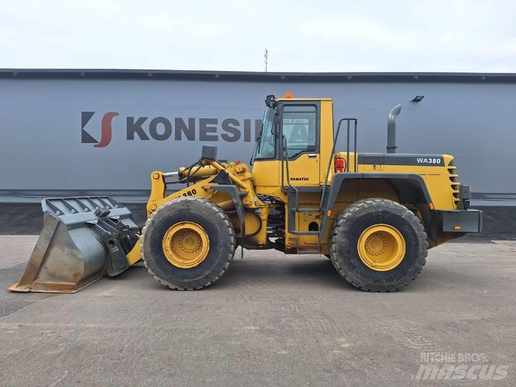 Komatsu WA 380-3A Pyöräkuormaajat