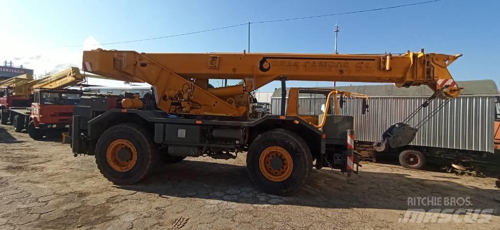 Liebherr 1030 RT-nosturit