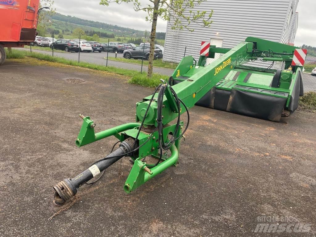 John Deere 730 Pyörillä varustetut leikkurit