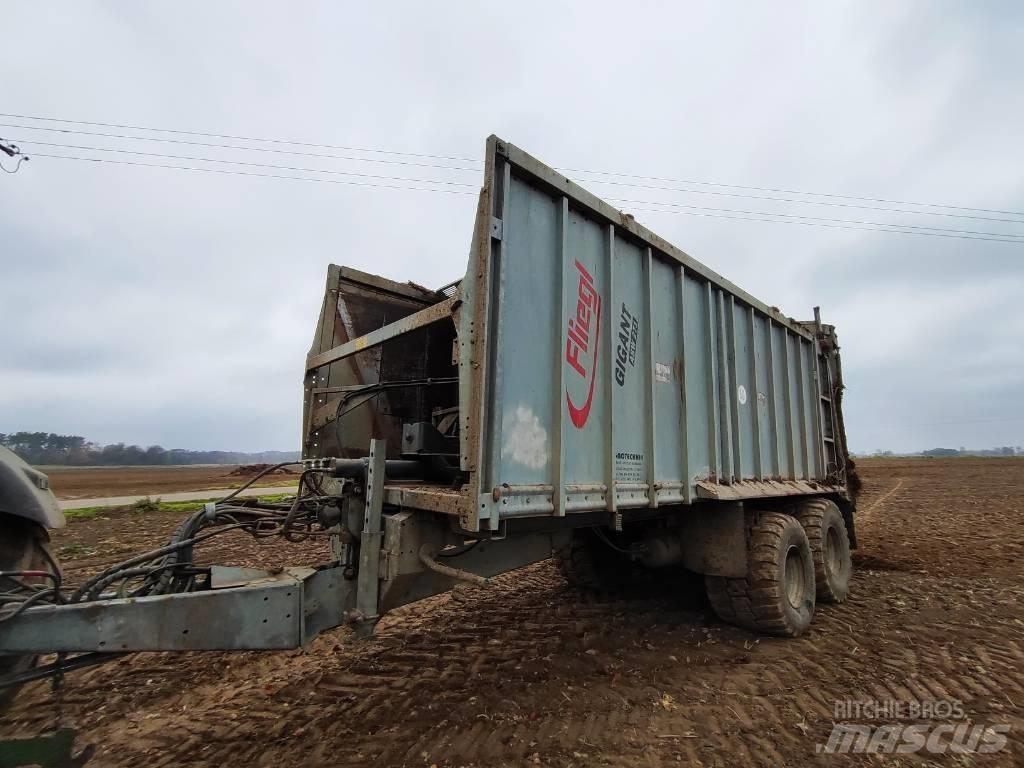 Fliegl ASW271 GIGANT Kuivalannan levittimet
