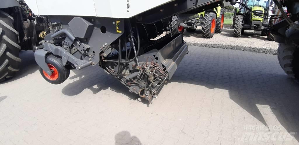 CLAAS Cargos 9500 Keräävät noukinvaunut ja silppurivaunut