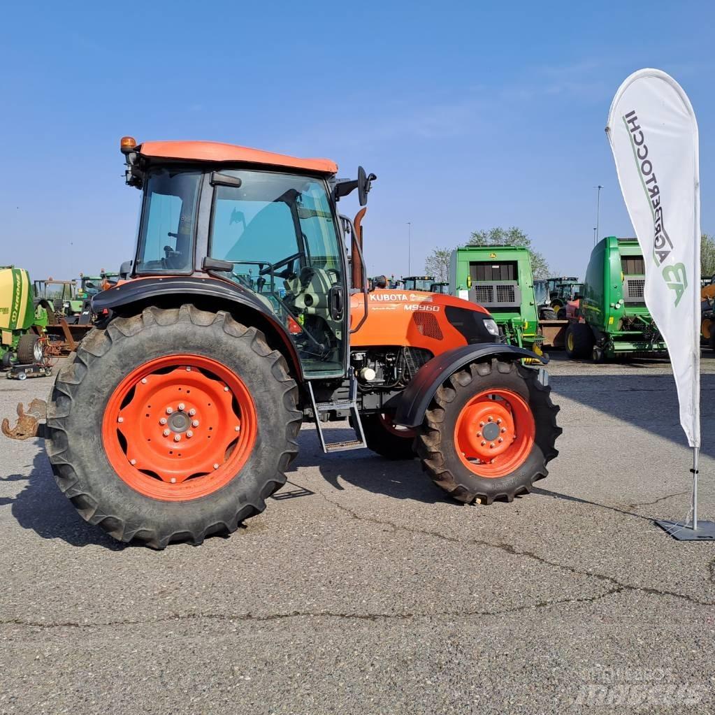 Kubota M 9960 HD Traktorit
