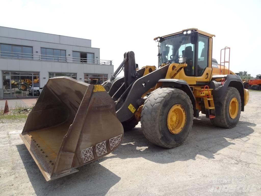 Volvo L 120 H Pyöräkuormaajat