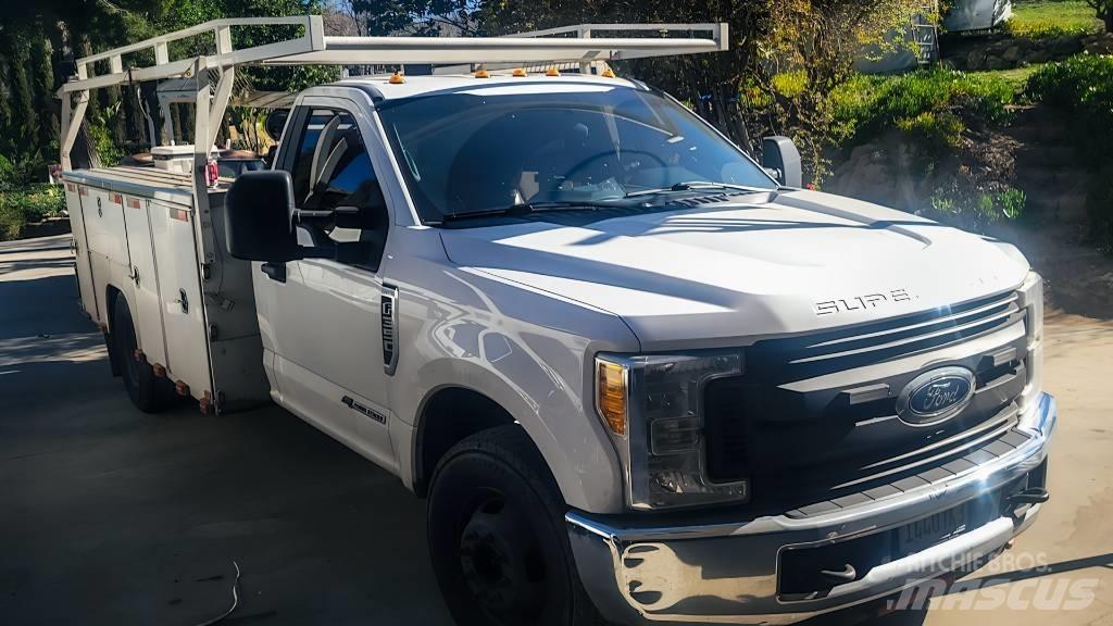 Ford F 350 XL Lava-autot