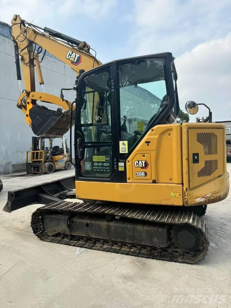 CAT 306 Minikaivukoneet < 7t