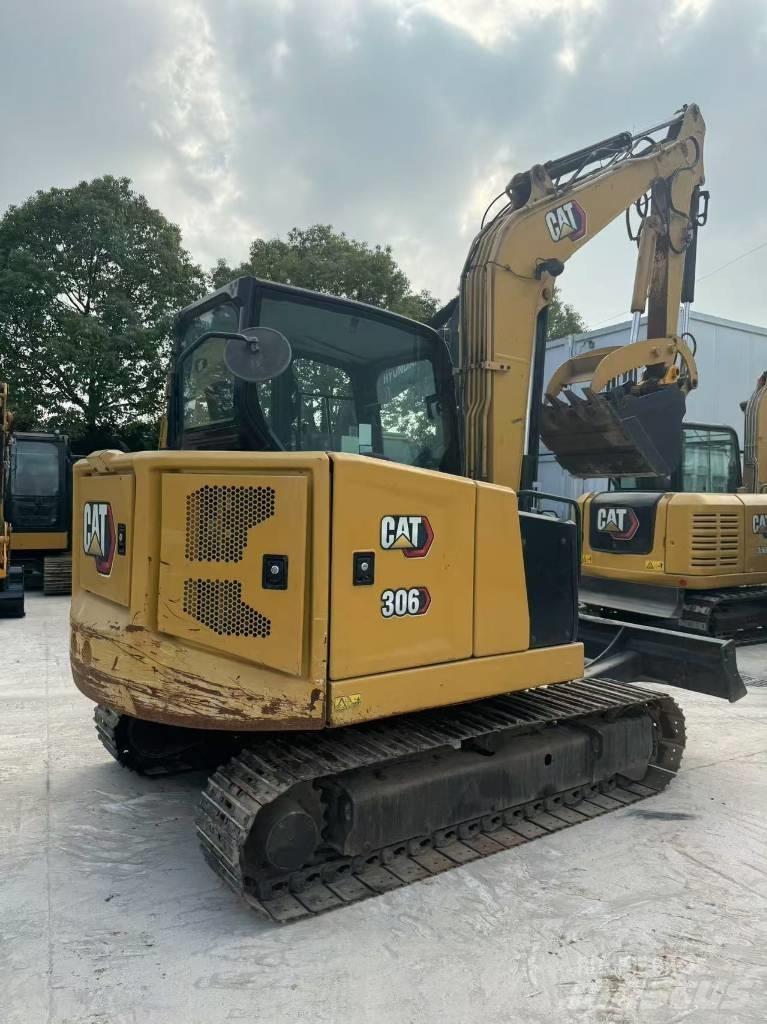 CAT 306 Minikaivukoneet < 7t
