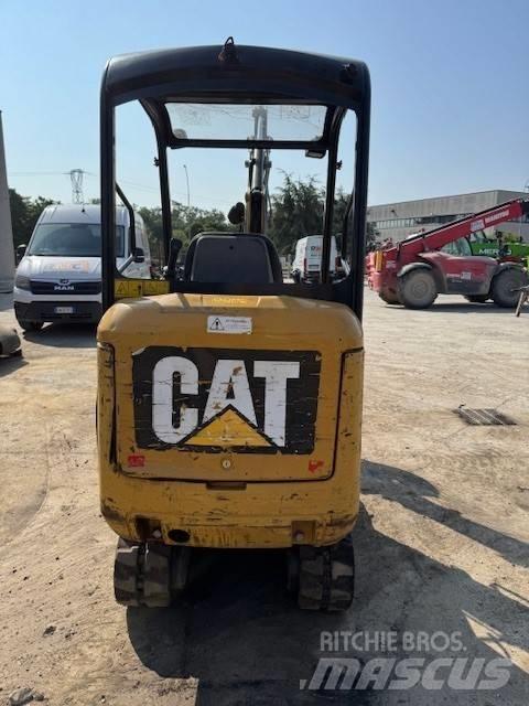 CAT 301.7 D Minikaivukoneet < 7t