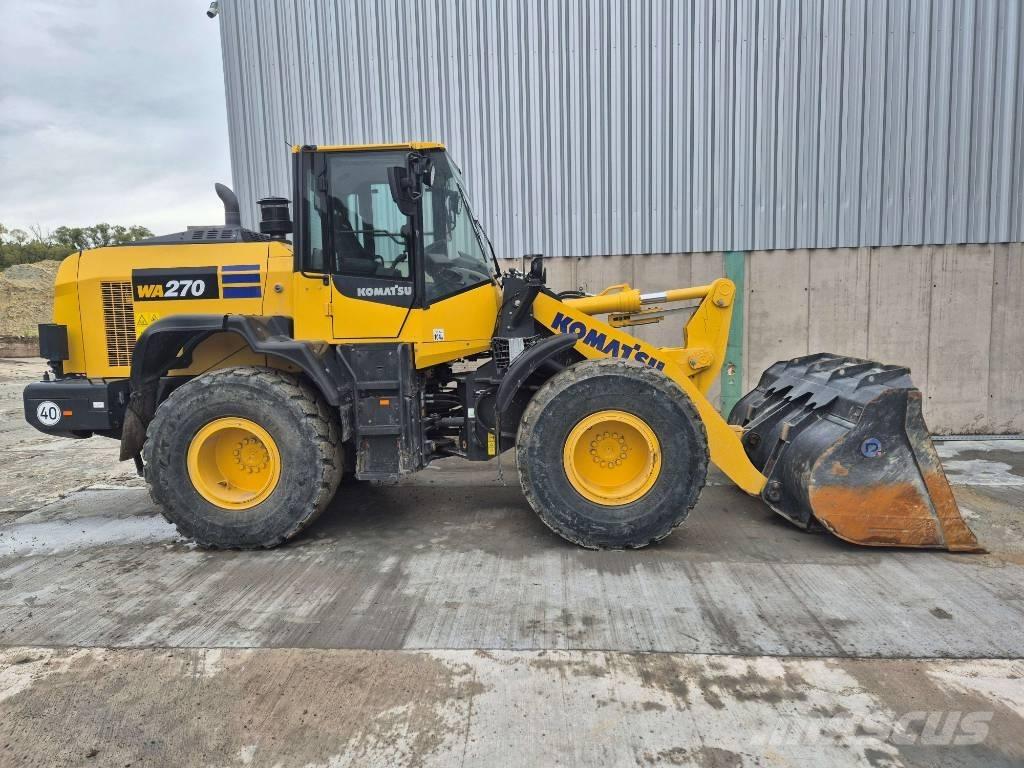 Komatsu WA 270-8 Pyöräkuormaajat