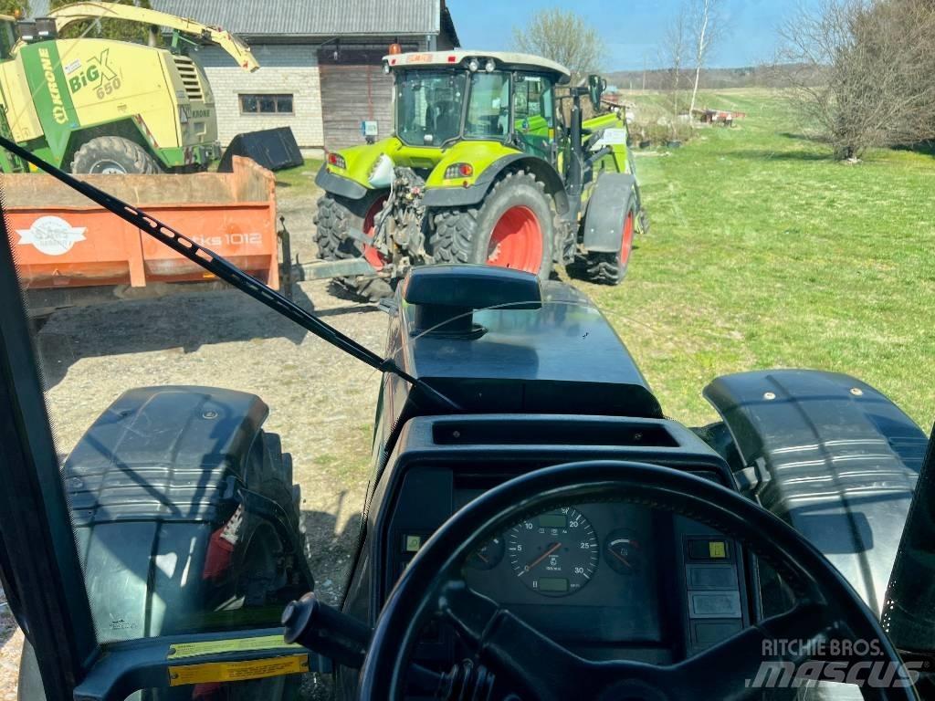 Valtra 8450 Traktorit
