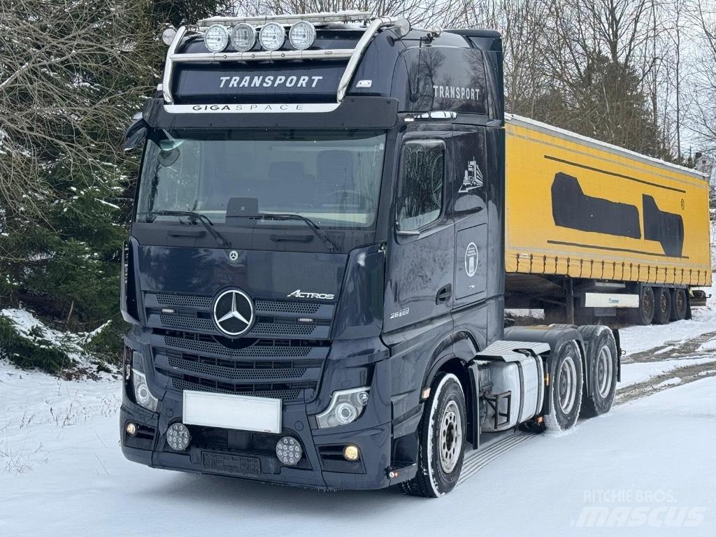Mercedes-Benz Actros Vetopöytäautot