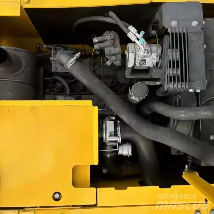 Komatsu PC130 Telakaivukoneet
