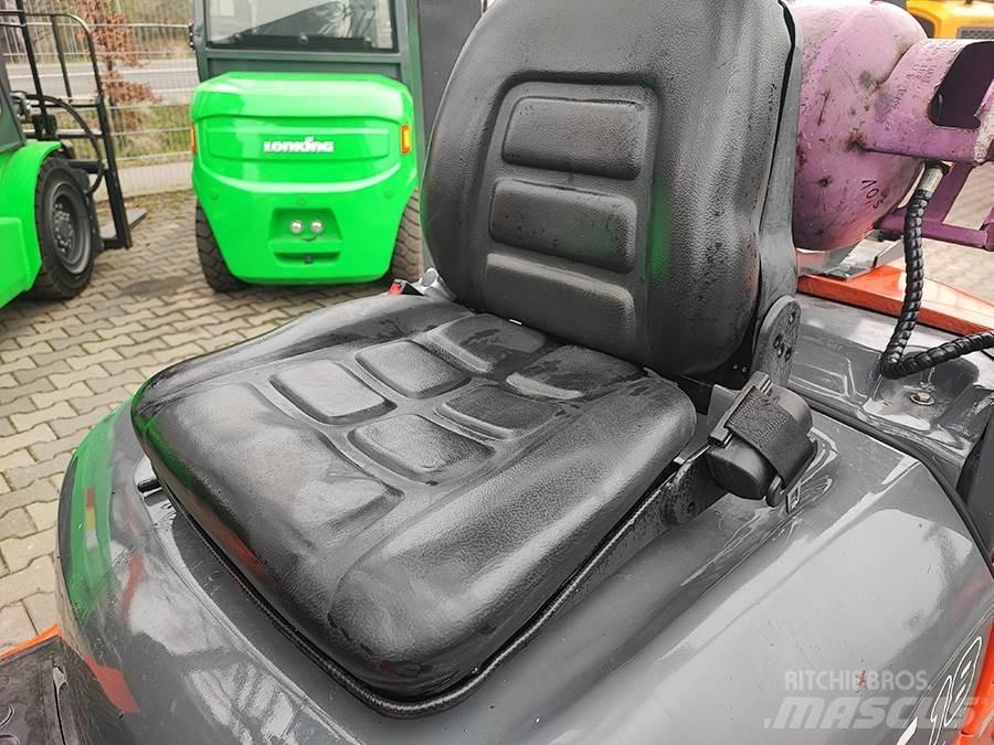 Toyota 42-7FGF18 Nestekaasutrukit