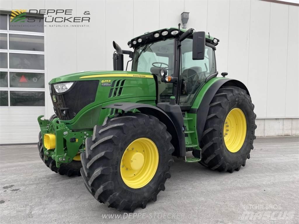John Deere 6215R Traktorit