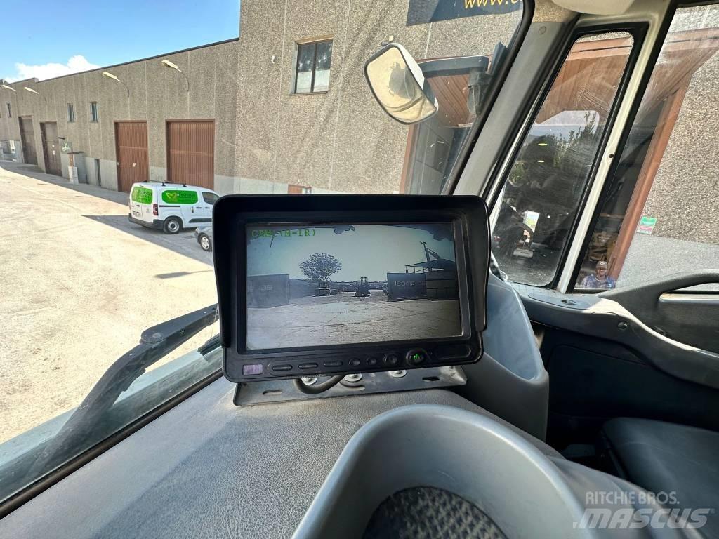 Iveco Trakker 410 Sora- ja kippiautot