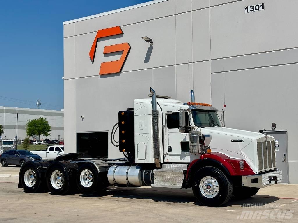 Kenworth T 800 Vetopöytäautot