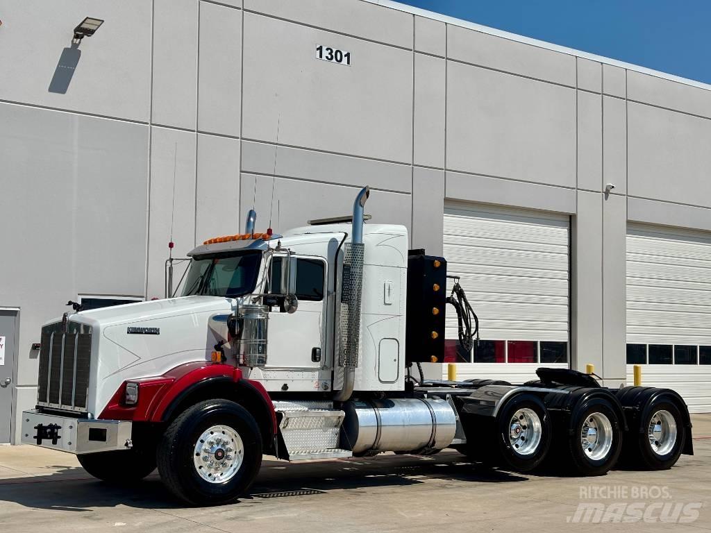 Kenworth T 800 Vetopöytäautot