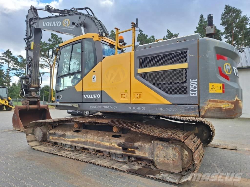 Volvo EC 250 EL Telakaivukoneet