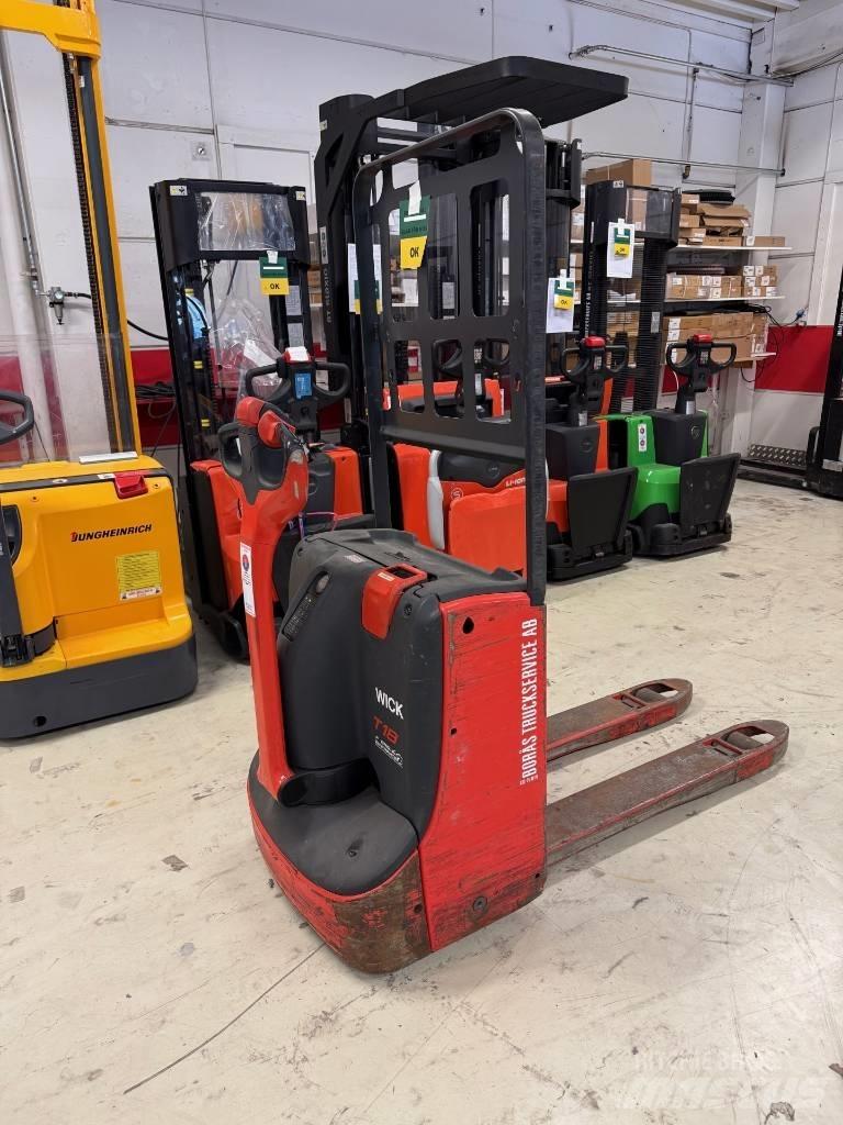 Linde truck T 18 Lavansiirtotrukit