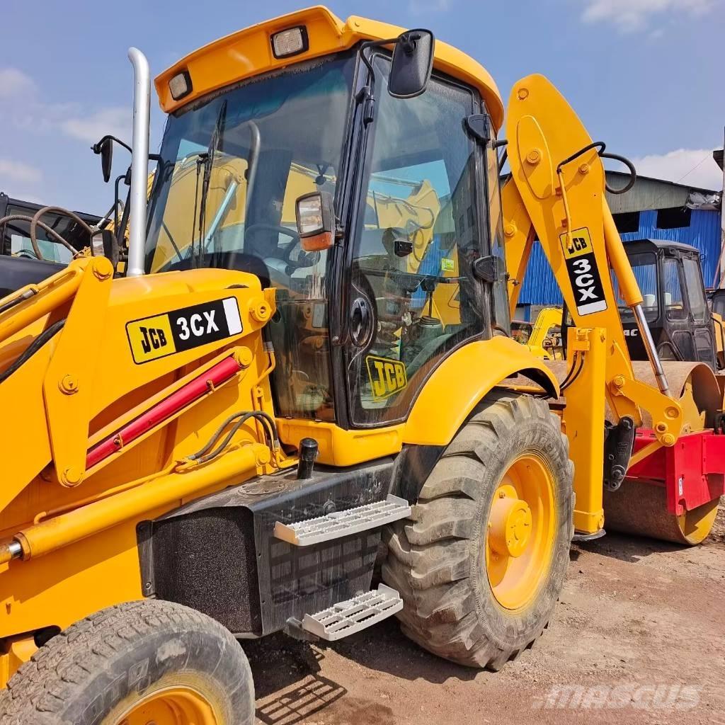 JCB 3 CX Kaivurikuormaajat