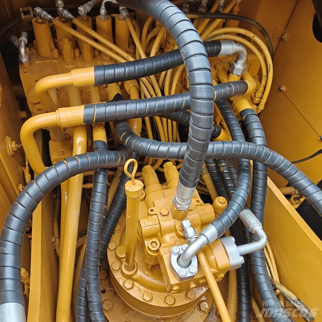 CAT 320D2 Telakaivukoneet